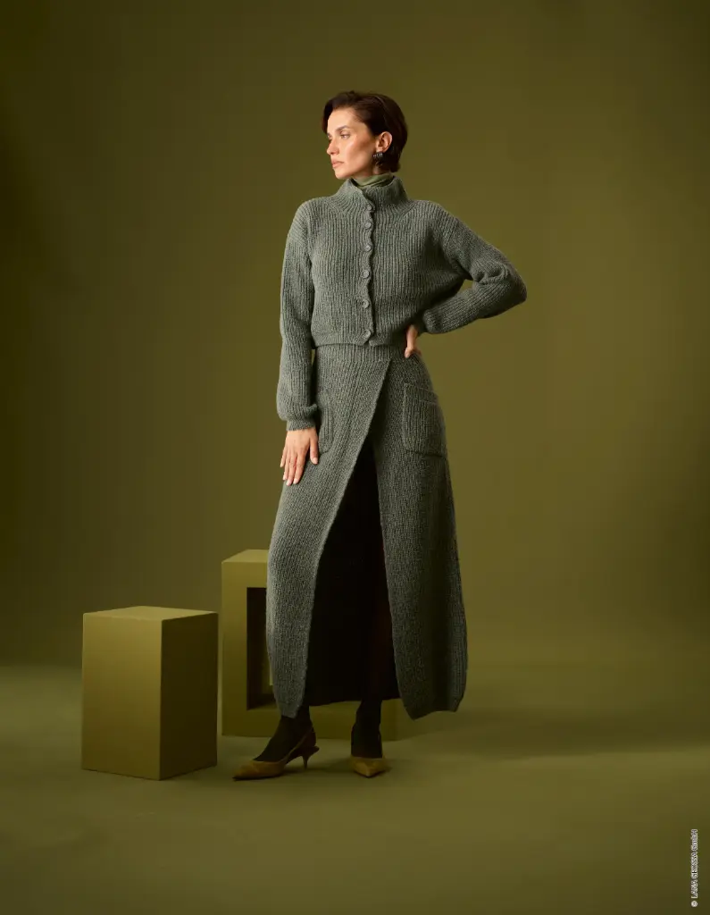 Wikkelrok met patentmotief in Cashmere 16 Fine | Lana Grossa