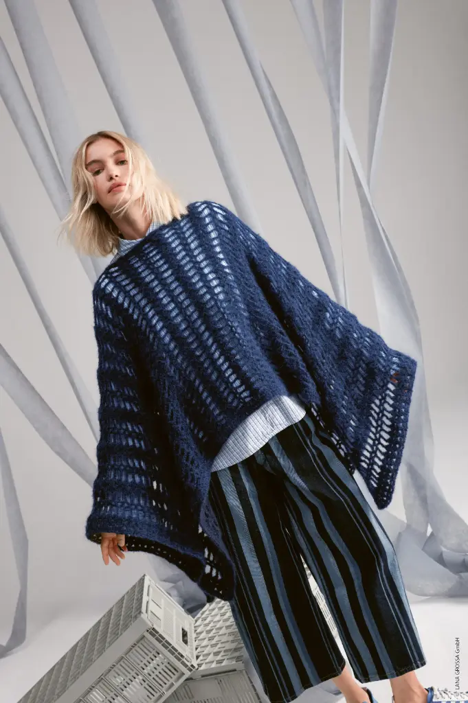Gehaakte poncho in Mohair di Gio | Lana Grossa
