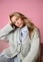 Vest met diepe v-hals en knoopsluiting in Alta Moda Cashmere 16 | Lana Grossa